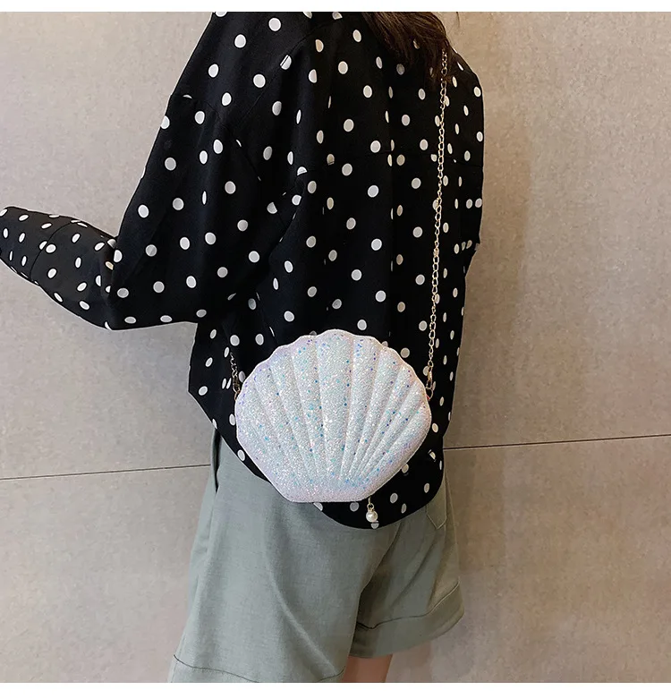 

Wholesale Ladies Chain Sling Shell Hands Bags Shiny Messenger Mini Bags For Women