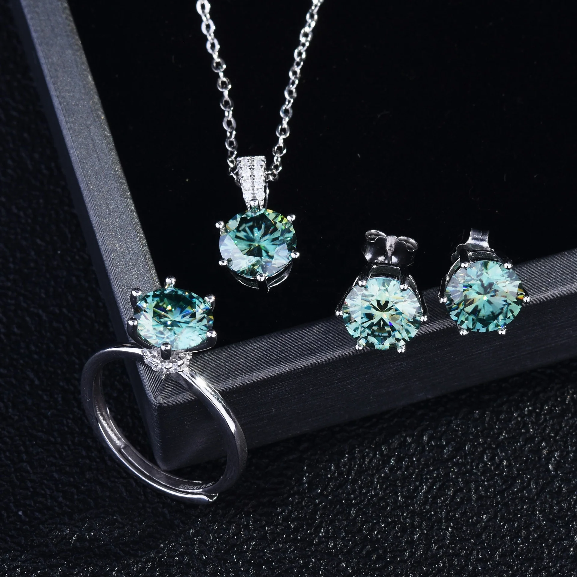 

100% 925 Sterling Silver Bridal Jewelry Sets Round Emerald Gemstone Ring Earring Necklace Wedding Accessories For Women, Picture shows