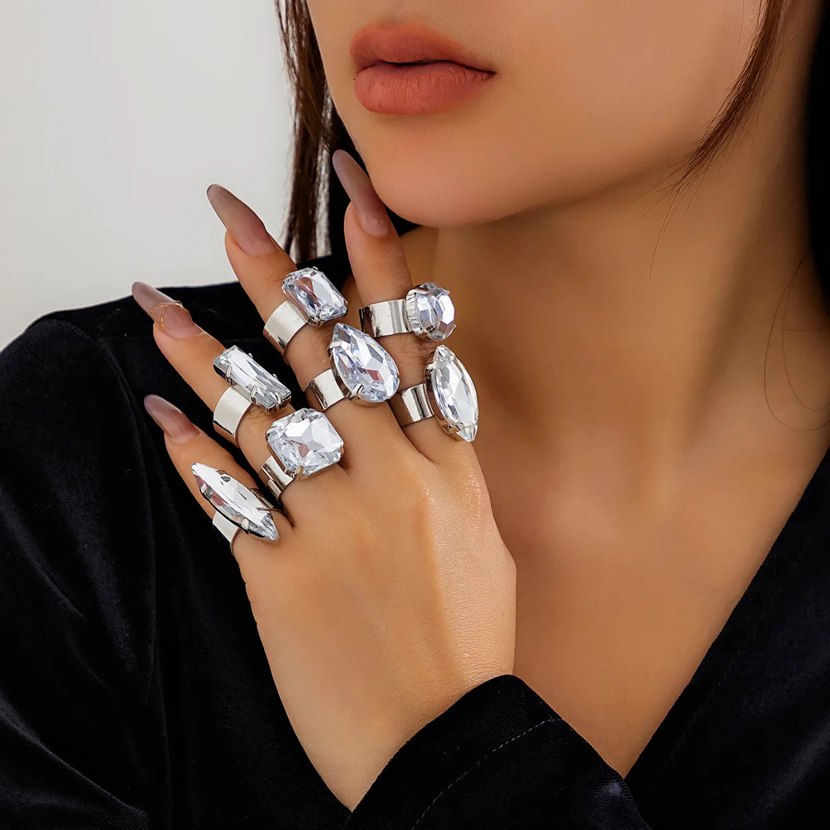 

7Pcs/Set Goth Full Iced Out Rhinestone Adjustable Open Rings for Women Vintage Geometric Crystal Rings Engagement Jewelry Gift