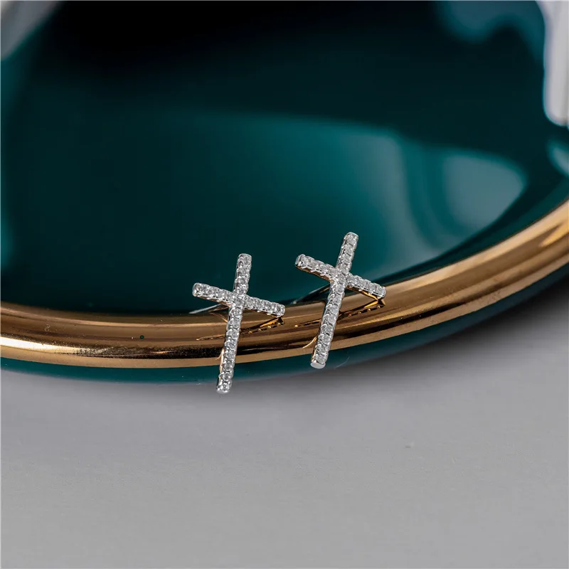 

Religious 925 Sterling Silver Full Diamond Cross Earring S925 Bling Bling Micro Pave CZ Geometric Cross Stud Earring