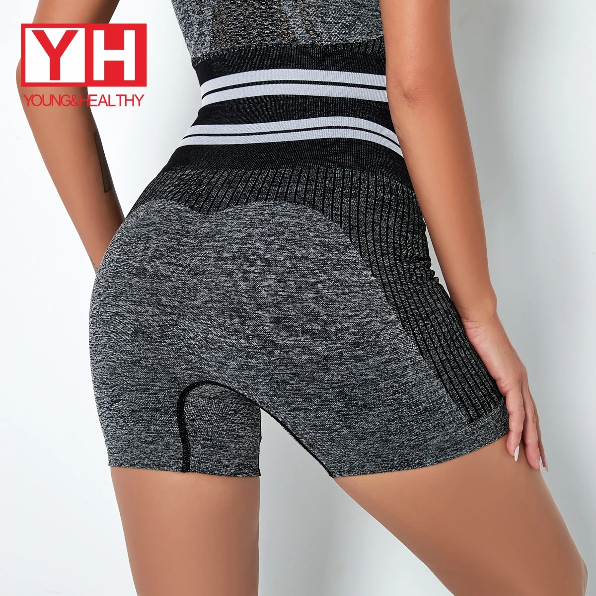 

New Arrivals In Bulk RTS Soft Breathable Fitness Workout Women Yoga Gym Wear Shorts