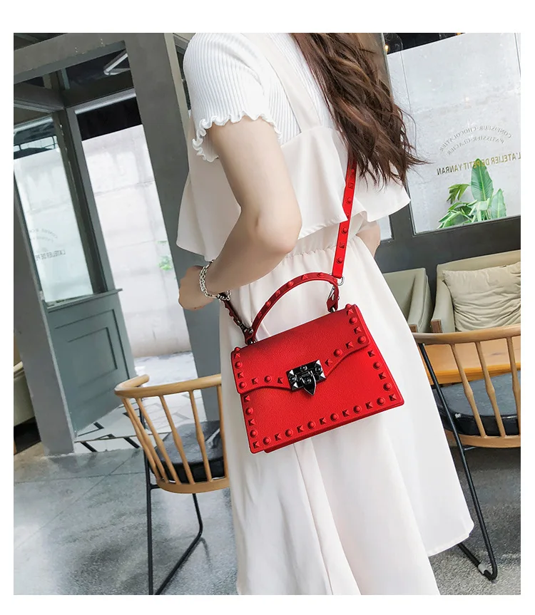 
TS9049 designer transparent jelly shoulder tote lady bag fashion woman bag fashion pvc leather rivet beach handbags for women 
