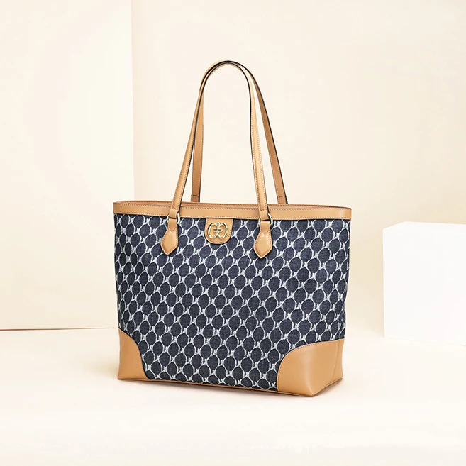 

Hot Sell Luxury Designer Handbags D letter PU leather purses 2020