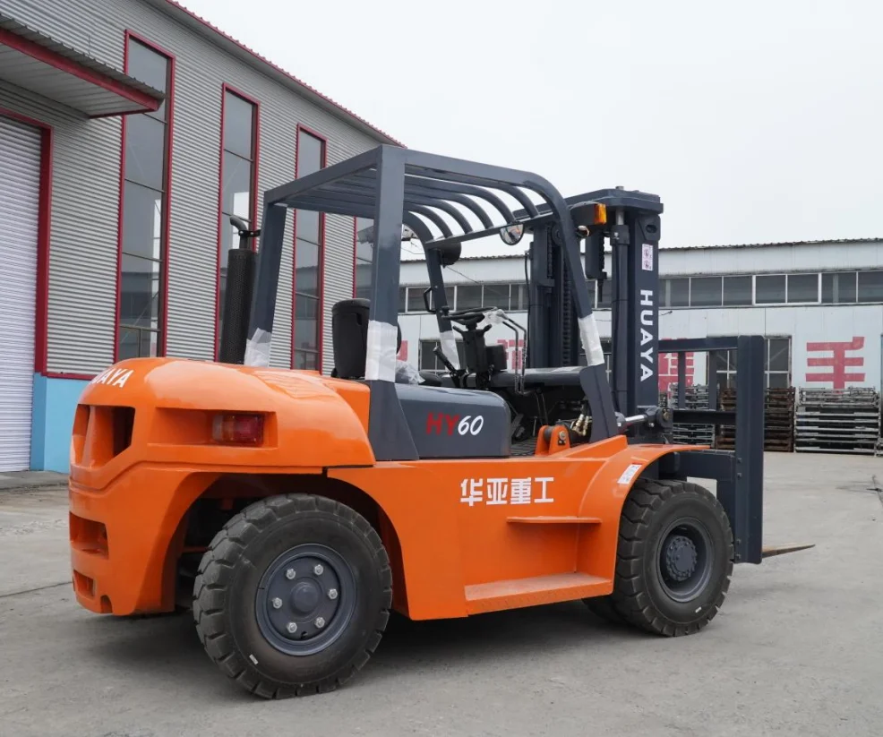 

HUAYA new high configuration 7 ton 7000 kg FD70 crawler hydraulic diesel forklift with attaments