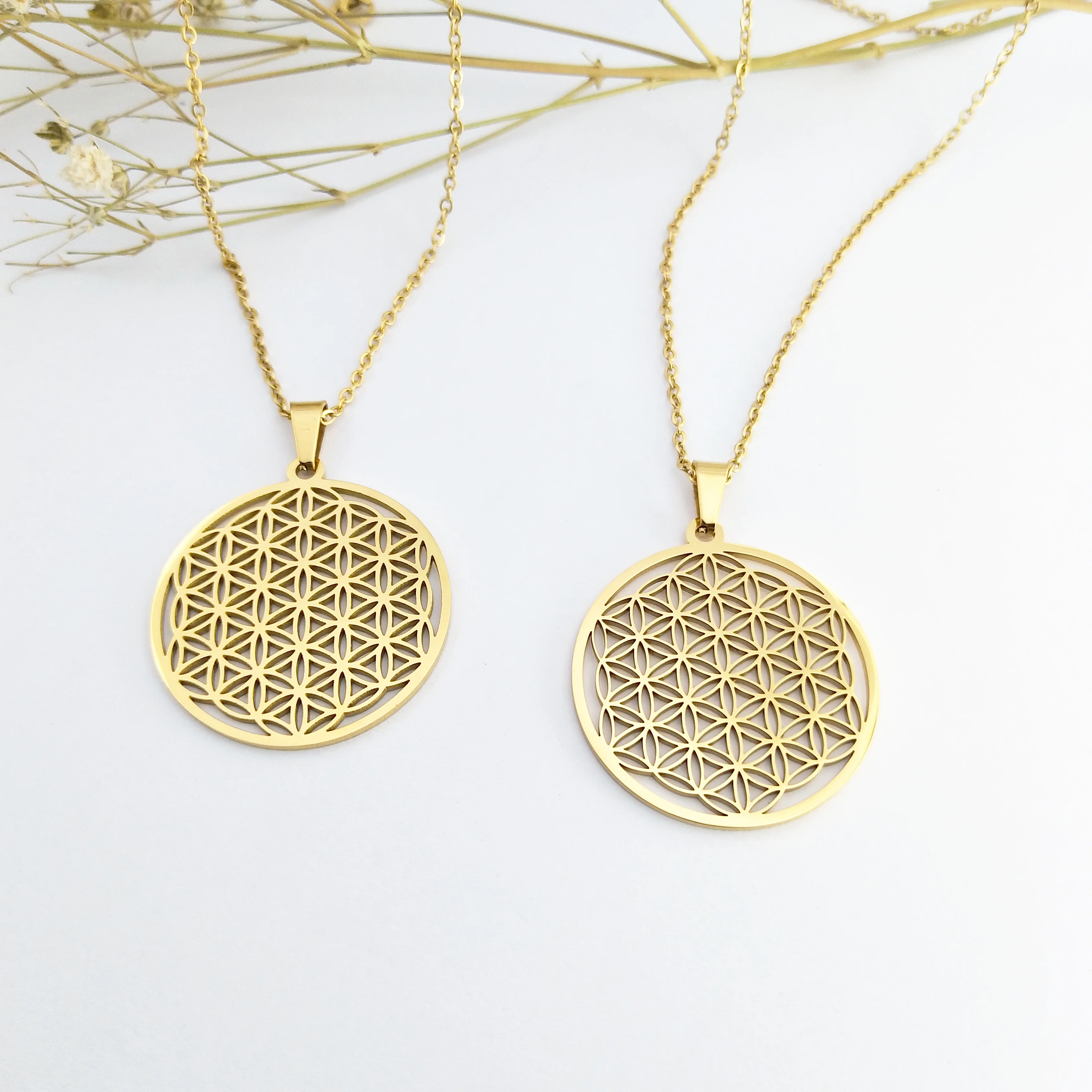

Special Tiny Gold Color Flower of Life Shape Pendant Necklace Jewelry for Friends Gift Cadena Con Dije Inicial, Steel/gold/rose gold and other
