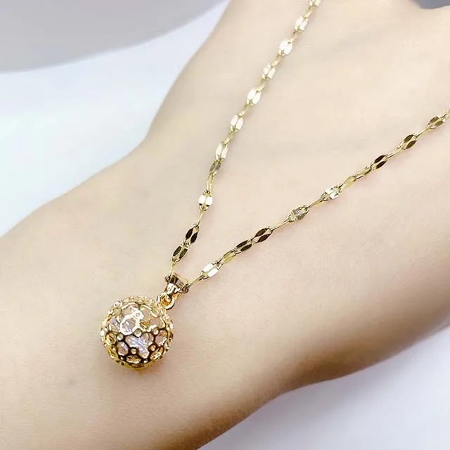 

Women Fashion Gold Gold Plated Necklaces