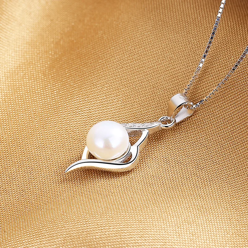 Ladies Classic Fashion Jewelry 925 Sterling Silver Geometric Freshwater Pearl Pendant