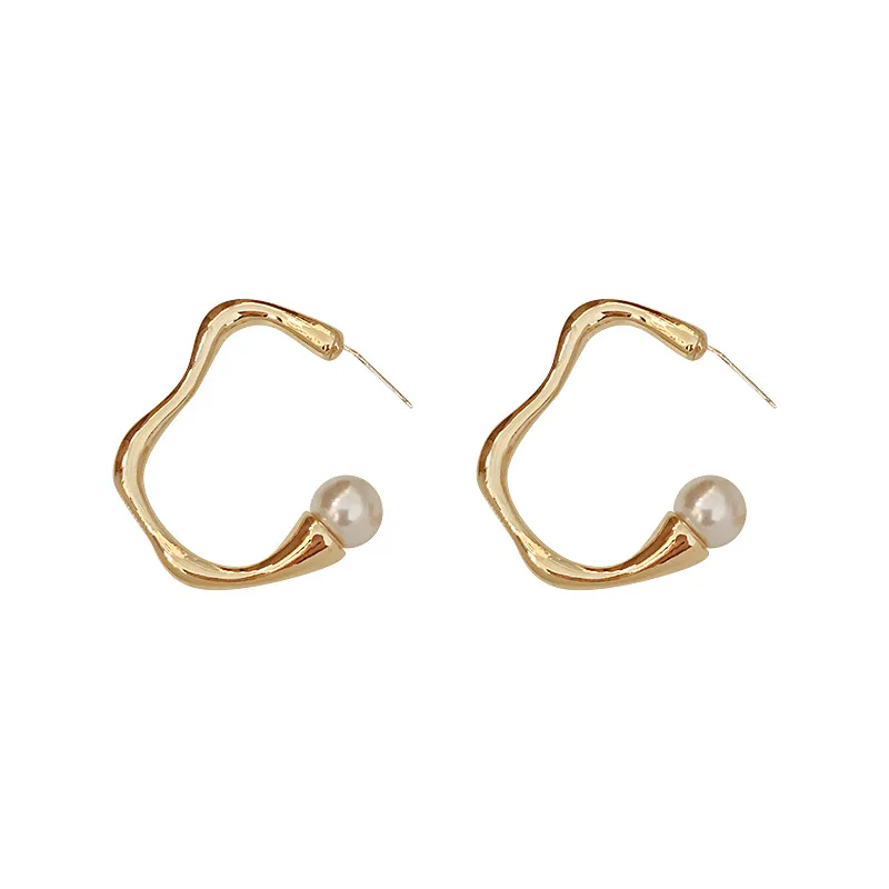 

2022 Fashion Chic 925 Silver Needle Inlay Pearl Circle Earrings Geometric Irregular Pearl C Shaped Hoop Earring