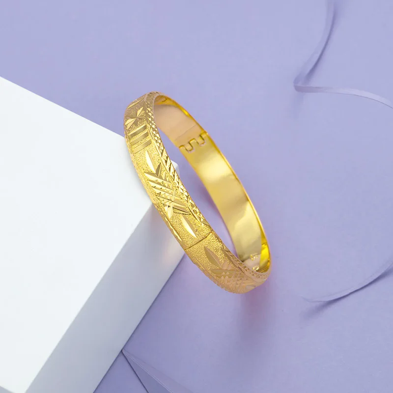 

2021 Bangle-01 Hot Sale Luxury 24k Gold Plated Printed Phoenix Bangle Wedding Jewelry Screw Bracelet Set
