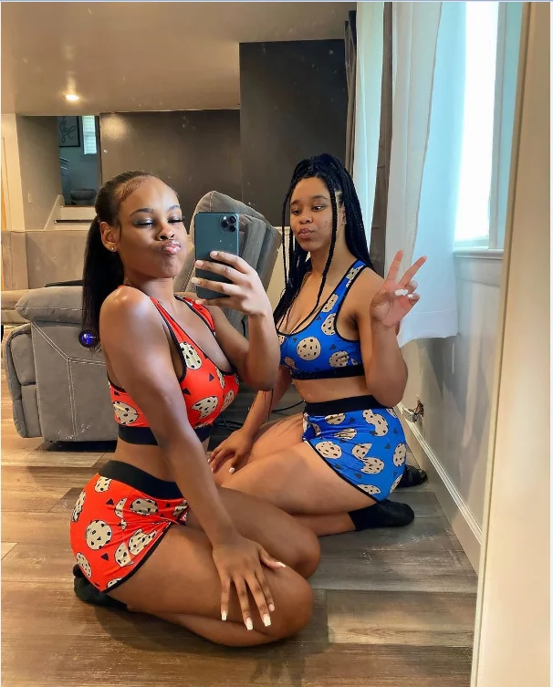 

Tops And Shorts Two Piece Clothing Set For Women
