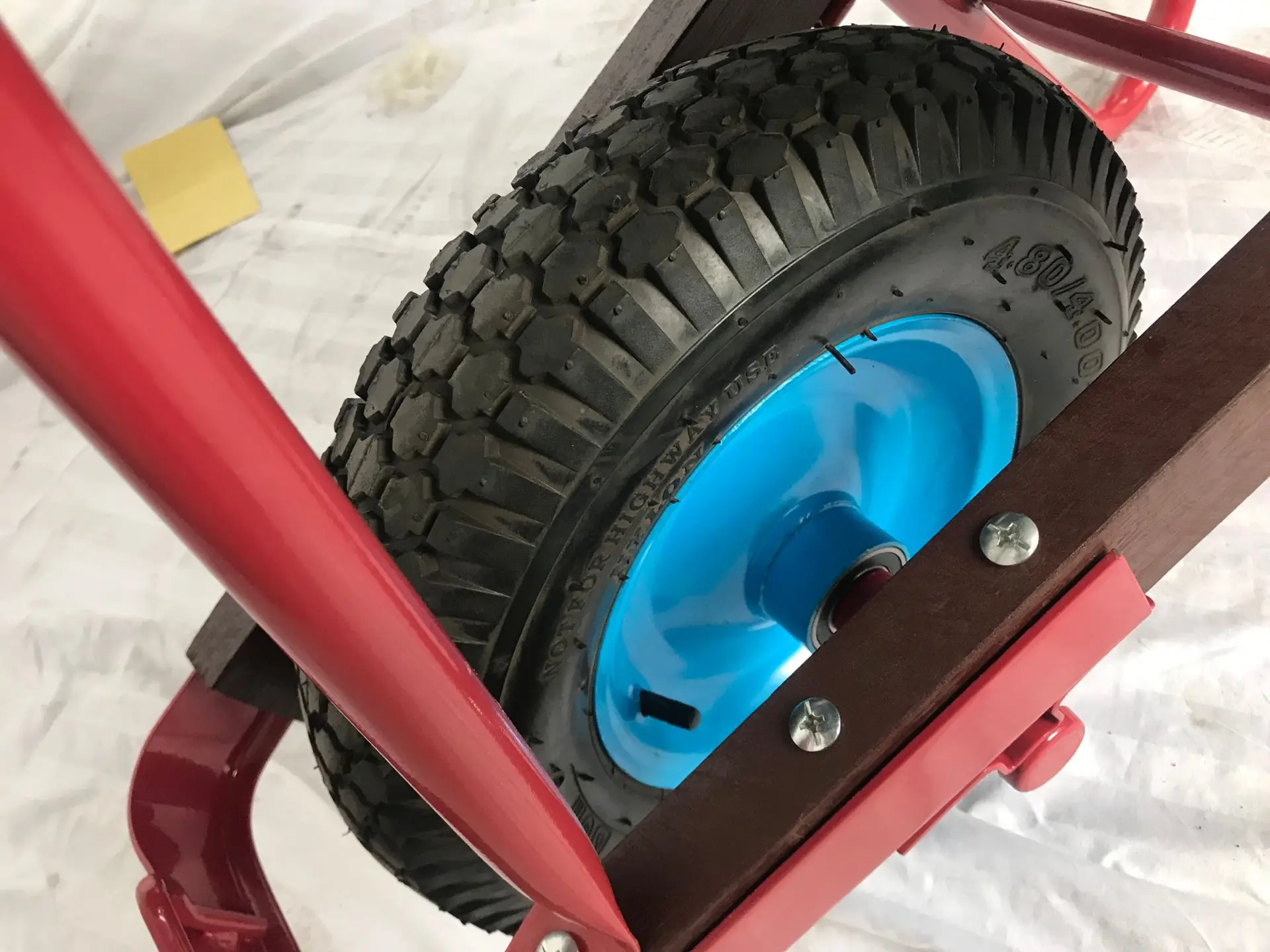 Heavyduty Galvanized Bucket Wheelbarrow Wb8606 Buy Wheelbarrow