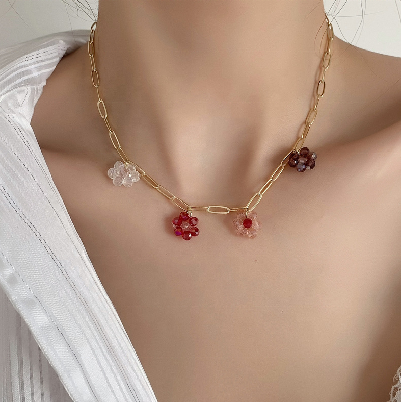 

New Arrived Gold Plated Jewelry Sets Dainty Crystal Flower Necklace Gold Jewelry Necklace 2021 Summer Women
