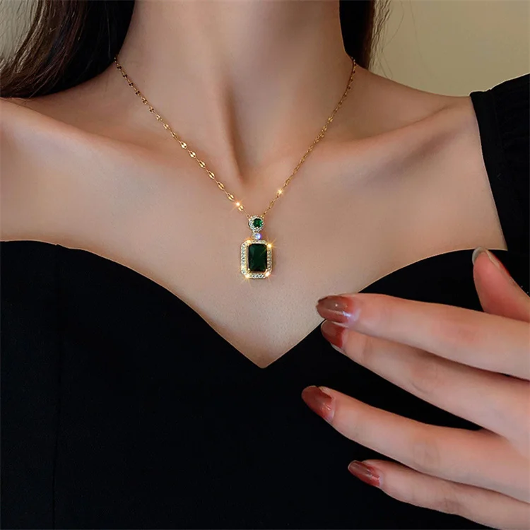 

Wholesale Titanium Steel Luxury Square Green Emerald Zircon Gemstone Pendant Earrings Rings Necklaces Set