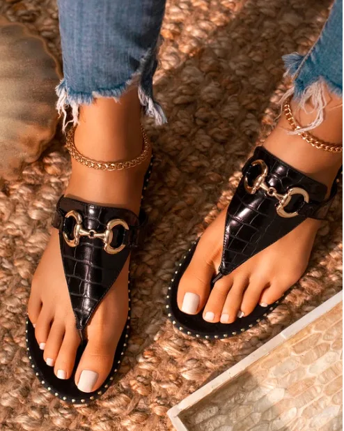 

Hot selling Top quality Rubber Ladies Buckle Flat Sandals Beach Slippers Summer Flat Slippers for Women, As picture