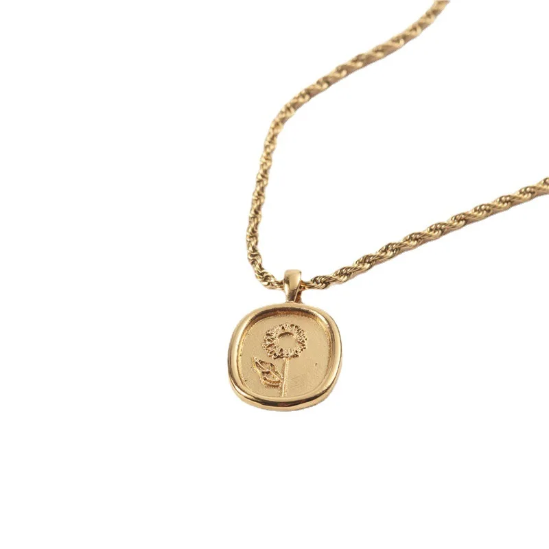 

14k Gold Plated Grass Pattern Pendant Necklace Stainless Steel Geometric Necklace Wholesale 2021 Autumn Necklace, Picture shows