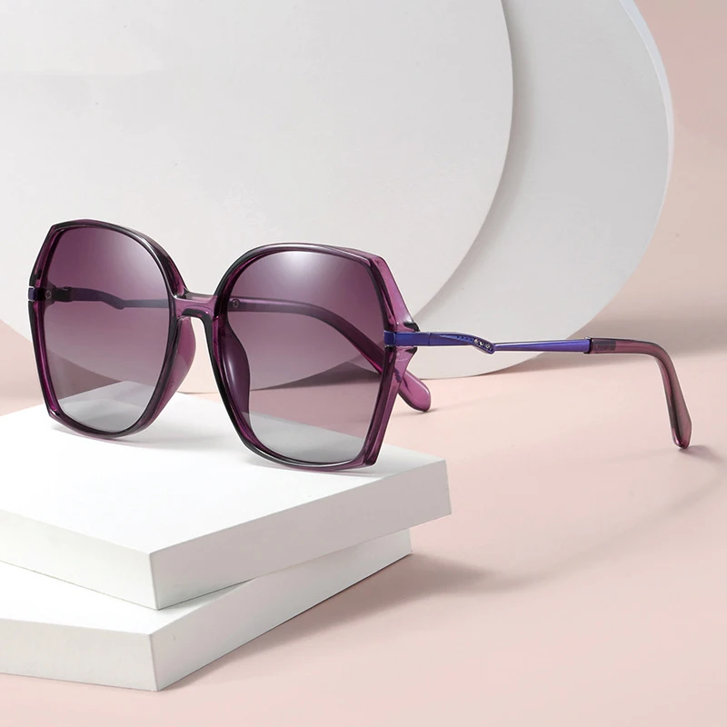 

New Ladies Polarized Sunglasses Fashion Diamond Retro Sunglasses UV Protection Sunglasses, Multicolor