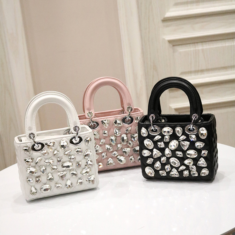 

High quality Quilted Mini fashion handbag with big stone diamond Luxury designer famous handbag Wedding unique handbag, Pink & white & black