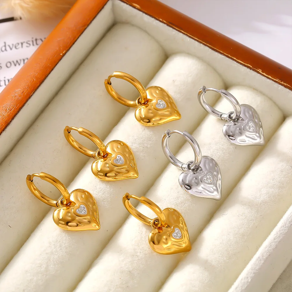 Stainless Steel Waterproof Jewelry 18k Gold Plated Zircon Hammer Patterned Heart Shaped Women Earrings Non Tarnish YF3954