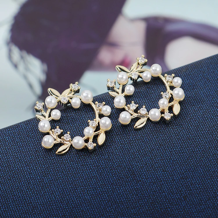 

Statement 14K Real Gold Plated Pearl Hoop Earrings CZ Cubic Zirconia Crystal Flower Freshwater Pearl Hoop Earring