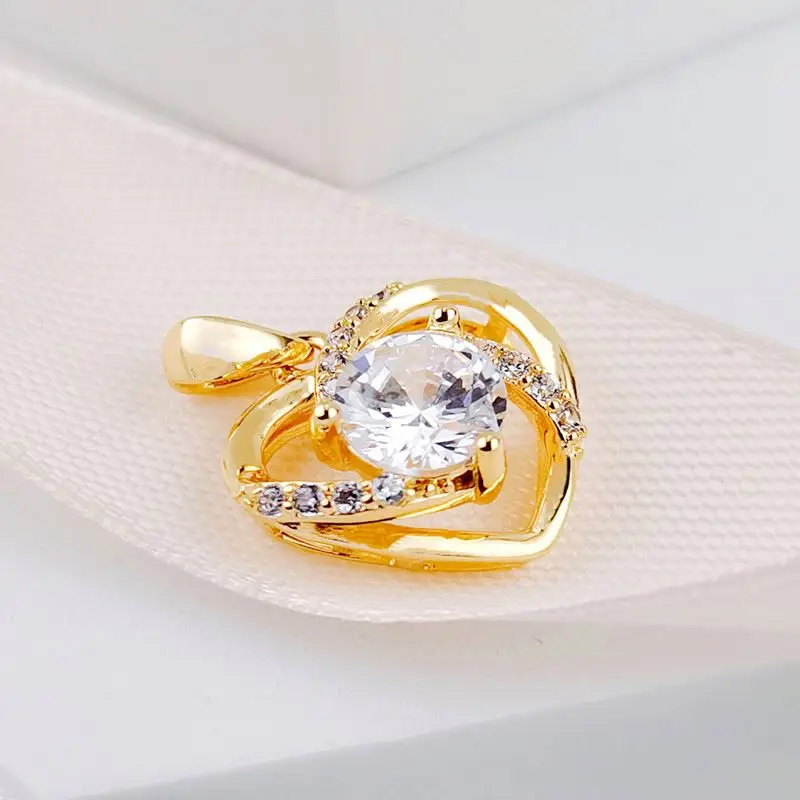 

YP10010 Italina Custom Design 925 Sterling Silver 18K Gold Plated Brass Diamond Love Heart Cross Charm Pendant Women Jewelry, Gold color