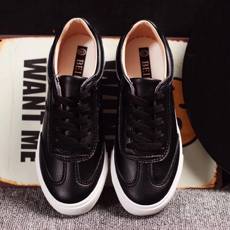 

Wholesale Popular Customized Lace Up Type Transparency PU Upper Sneakers For Women casualshoes