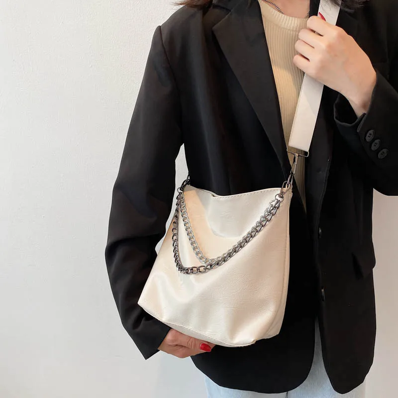 

Wholesale Women Hand Bag Fashion Chain Crossbody Shoulder Bags 2021