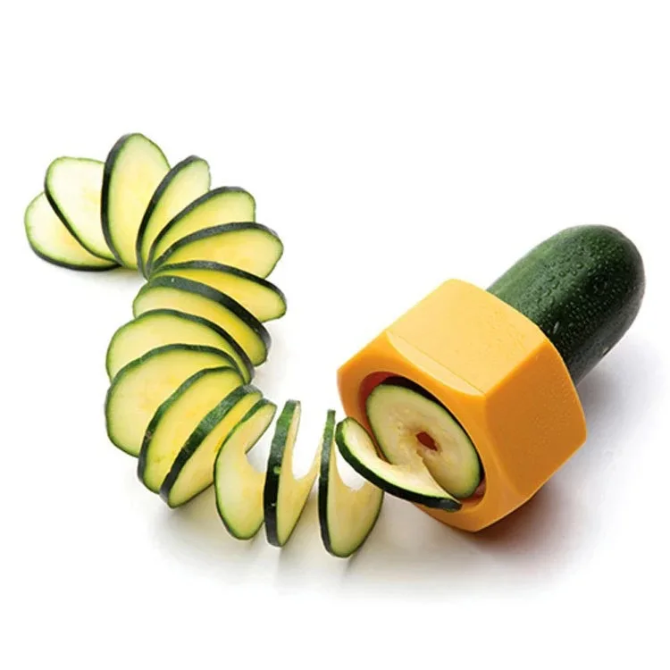 

Cucumber Spiral Slicer Vegetable Peeler Creative Slicer Kitchen Gadget, Green/orange