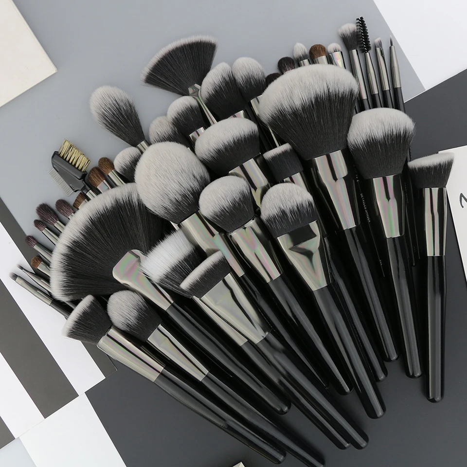 

40 PCS Professional Makeup Brushes Set Kits Black Wooden hand wool hair brush head Private Label Logo Custom makeup brush set