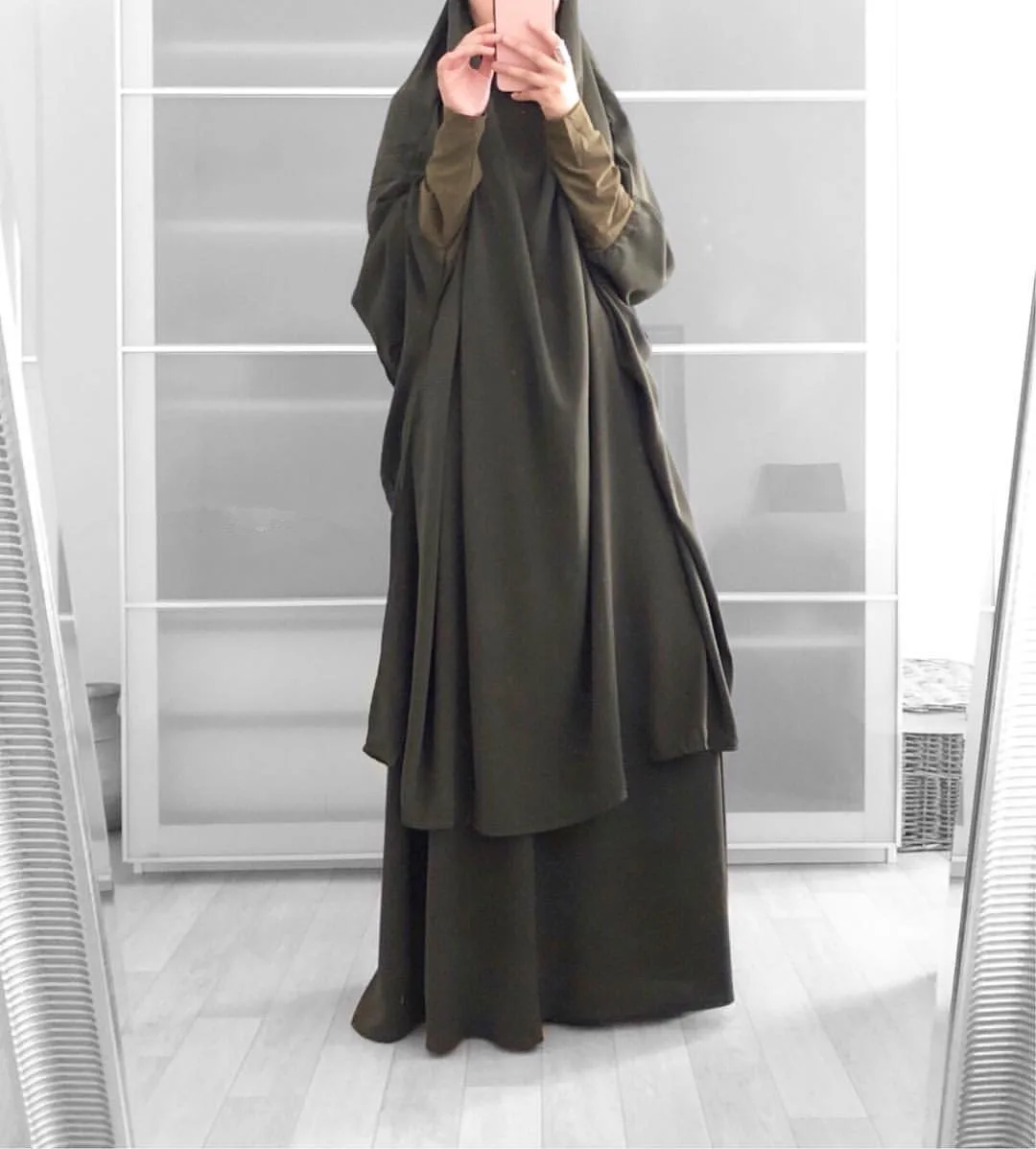 

2021 New Arrivals Solid color bat sleeve round neck long-sleeved mid-waist robe suit two-piece skirt Abaya Women Muslim Dress