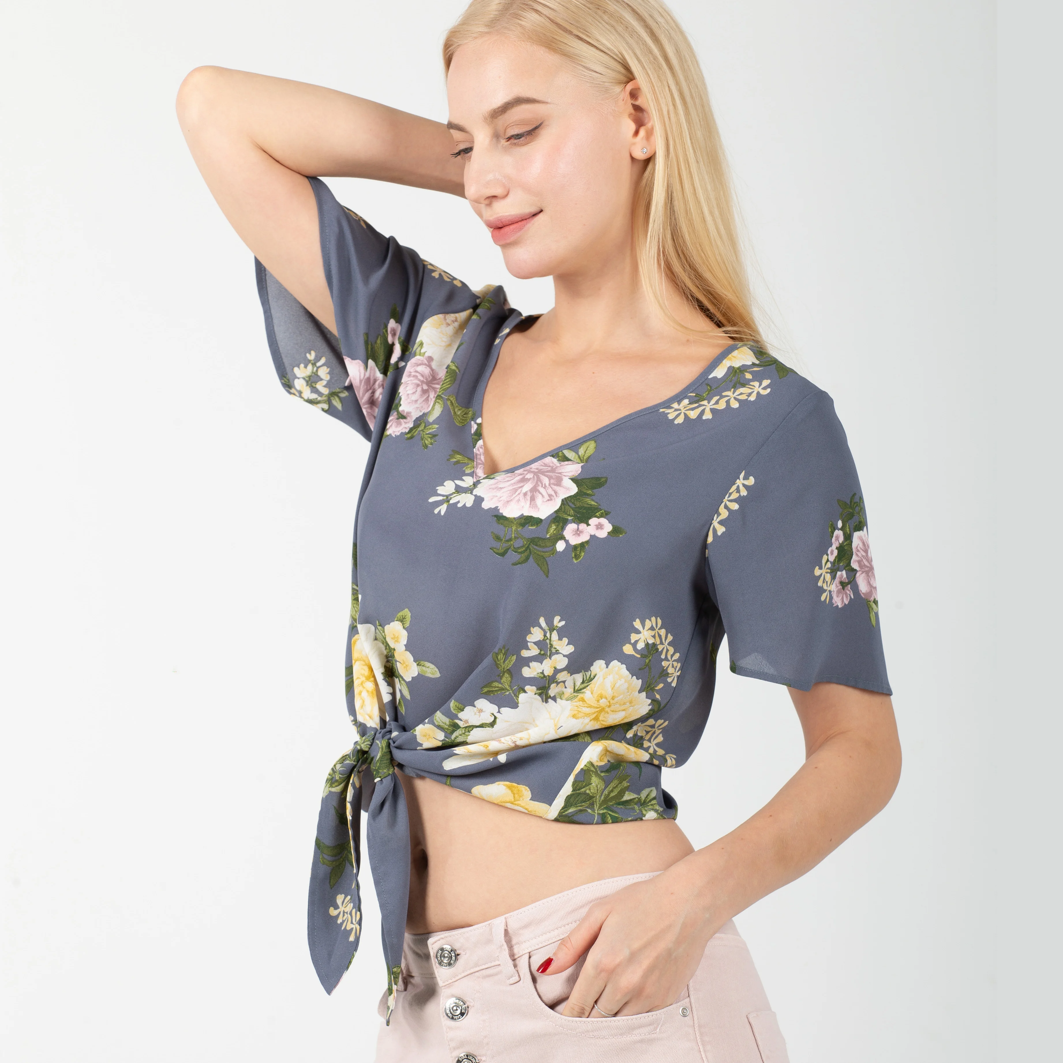 

2021 Ladies Summer Chiffon Floral Flare Short Sleeve V Neck Front Tie Casual Tops Blouses