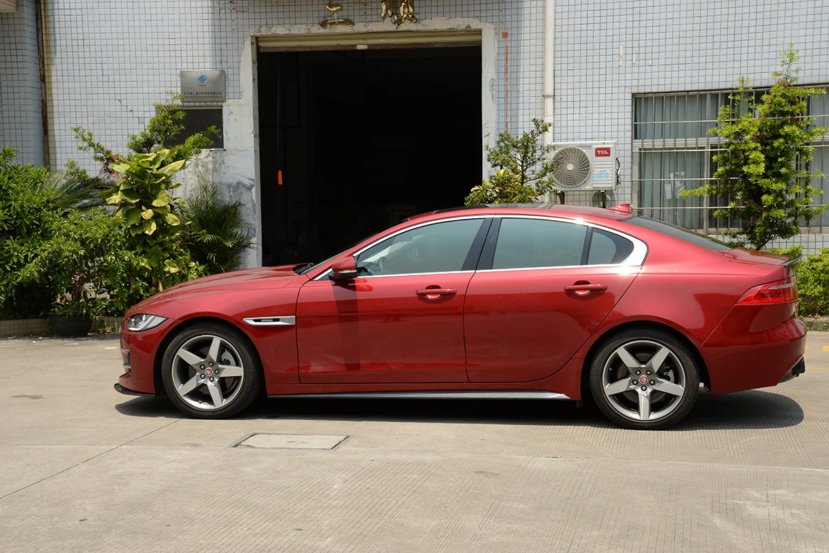 jaguar xe side skirts