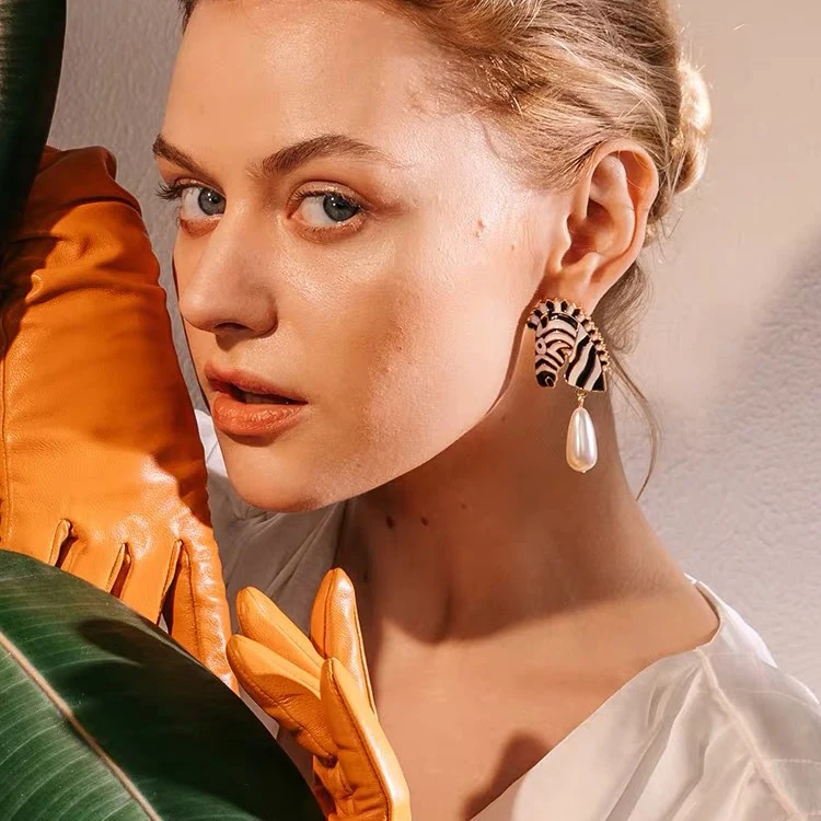 

New Design Stylish Pearl Stripe Enamel Big Earrings Dangle Animal Print Zebra Earrings, Picture