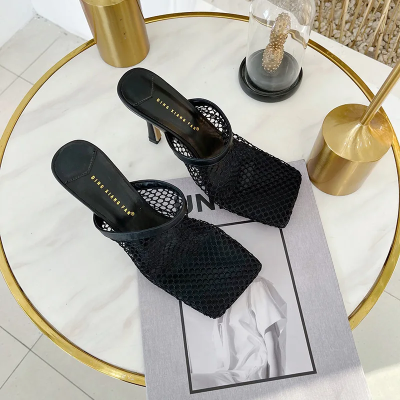 

2021 New Hollow Breathable Mesh Woman Thin High Heels Slippers Summer Vintage Square Toe Mules Femme Shoes Pumps Sandals