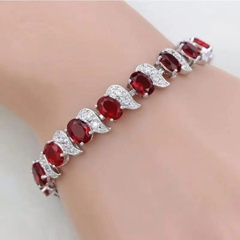 

Wholesale of Jewelry Accessories New Curved Moon Colored Zircon jewelry Bracelet Fashion Design Bracelet