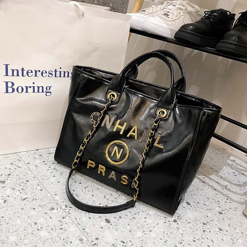 

Guangzhou handbag 2021 new crossover fashion women's handbag simple fashion one shoulder women's bag