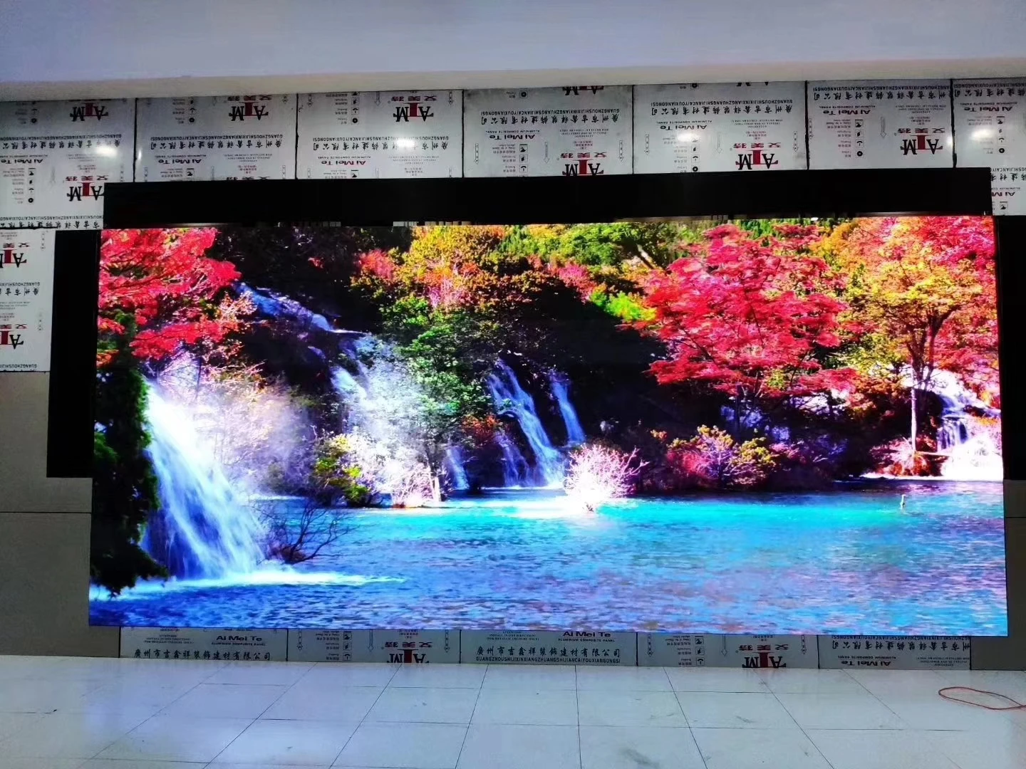 Внутренний дисплей. P3 Indoor led display/p3 внутренний led экран. Светодиодный экран led p3 для помещений 296х216. Led p5 Full HD Indoor. Светодиодный экран 4*2.