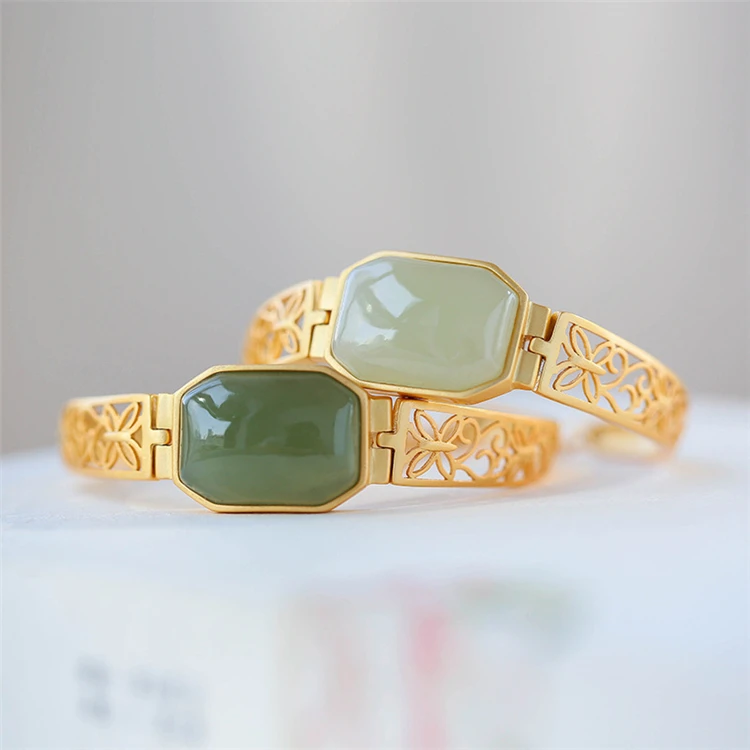 

Aimgal S925 silver gold-plated inlaid Hetian jade bracelet retro light luxury elegant personalized bracelet for women AP2