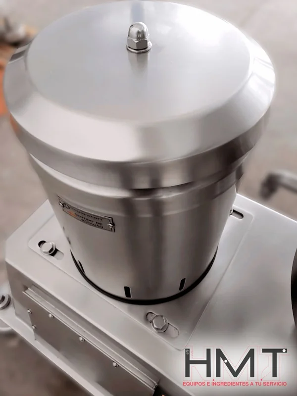 
Cream Separator/ Stainless Steel Cream Separator Machine/ Dairy Industry/ Food and Beverage/Skim/Standardize/Clarify milk juice. 