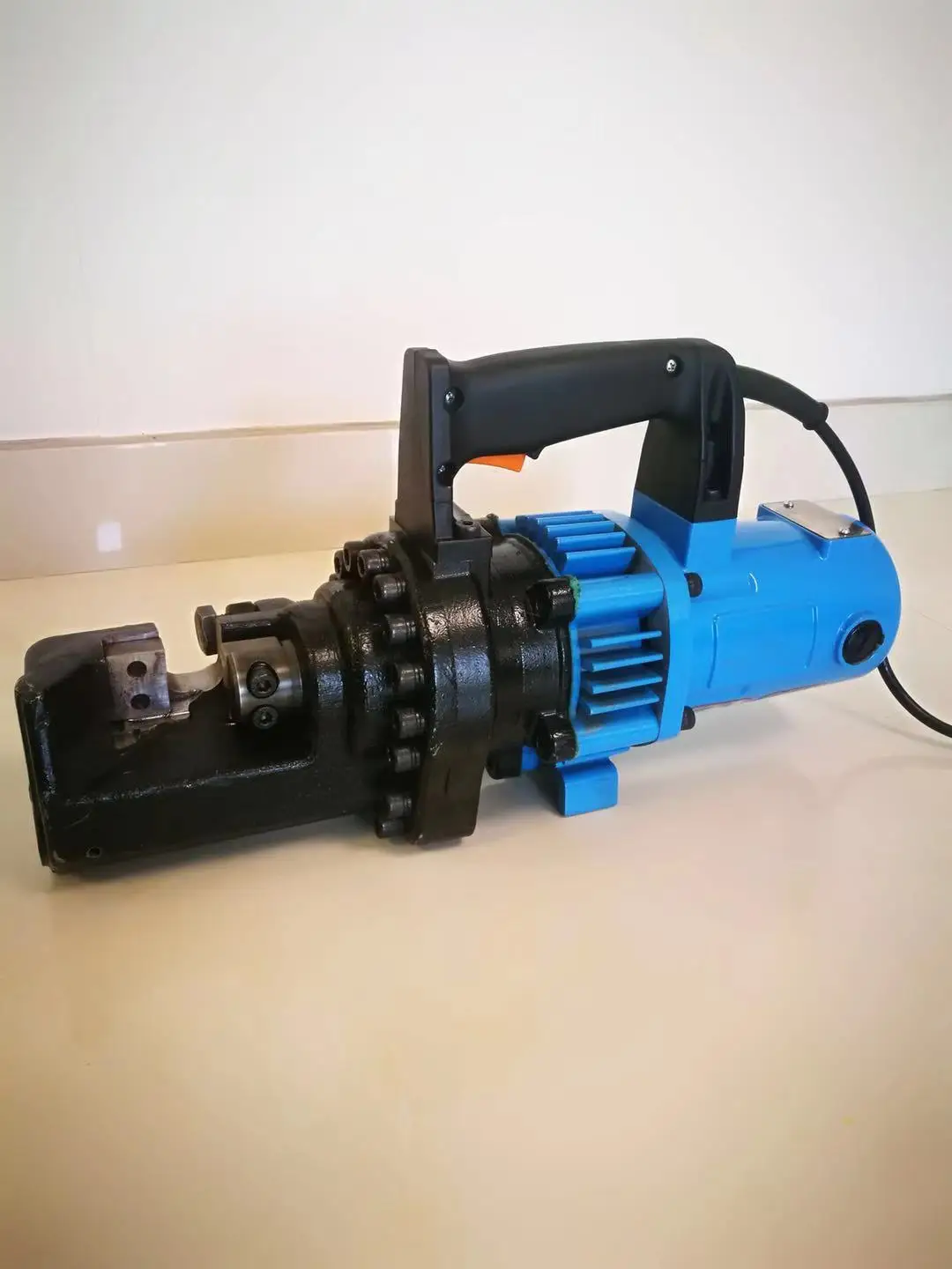 
hydraulic electric cutting machine 25MM rebar cutters 