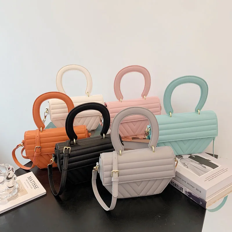 

2021 Girls Cute Hand Bags Females Luxury Handbags Fashion Popular Purses For Woman