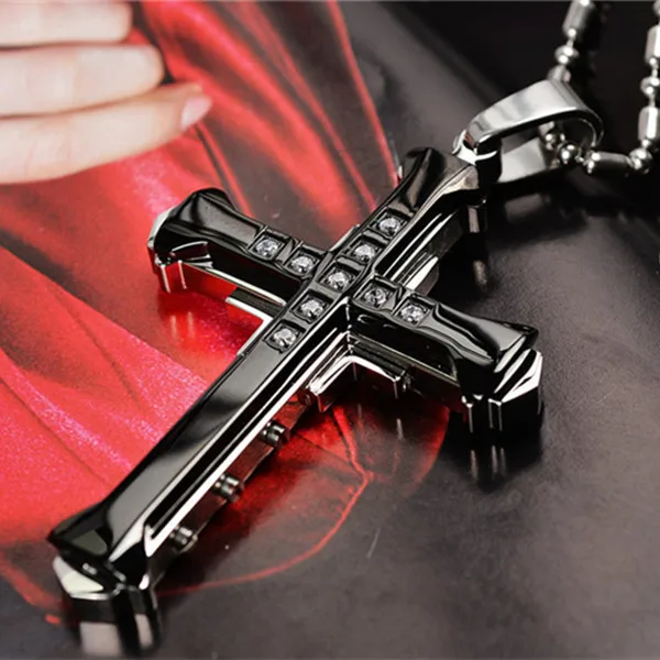 

SY New Hot Sale Christian Religious Faith Necklace For Men Women Jesus Crystal Cross Pendant Necklace Jewelry