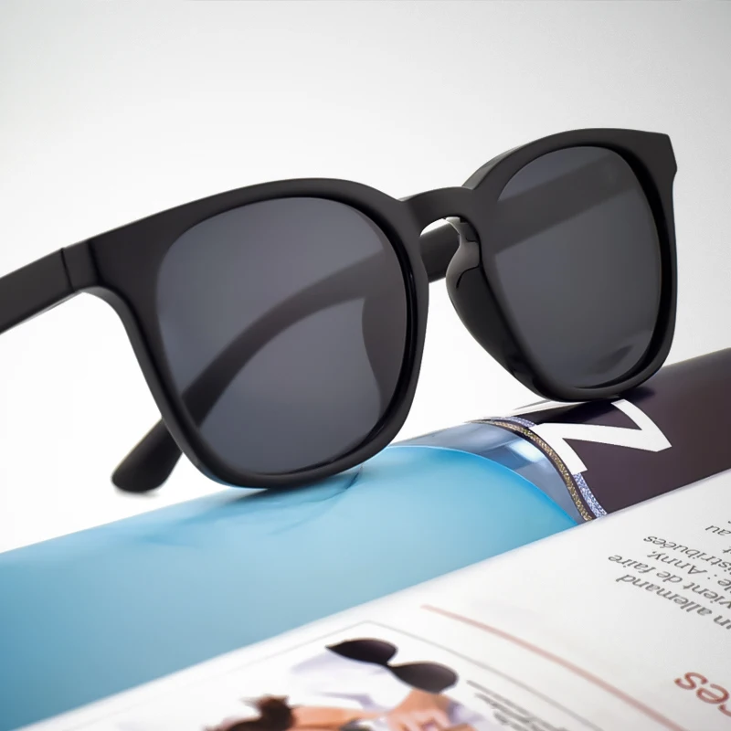 

Doisyer 2022 High quality retro designer unisex polarized sunglasses wholesale tr frame sunglasses custom brand