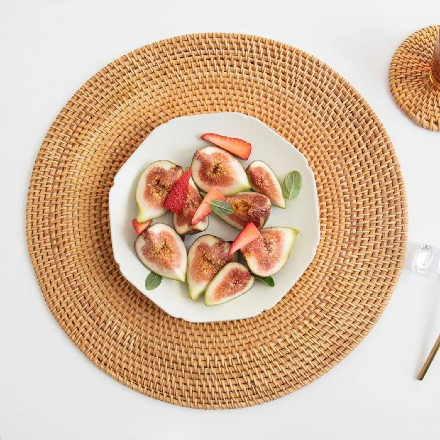 

HECION 100% Handmade Eco Friendly Biodegradable No Chemical Natural Round Mat Rattan Placemat
