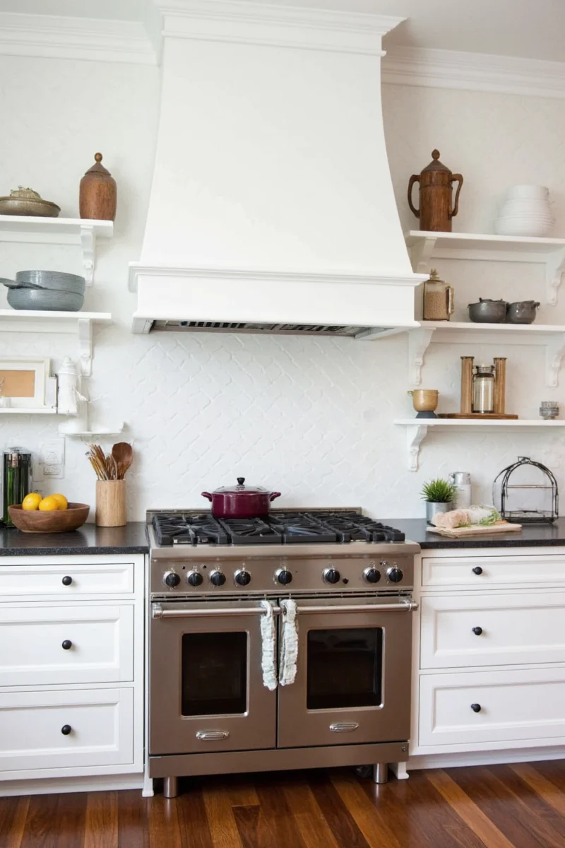 Wooden kitchen hood with rustic charm