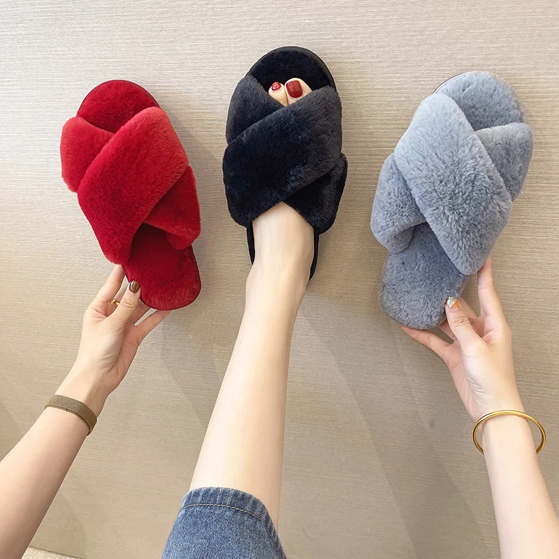 

Hairy Slippers Female Outer Wear Autumn and Winter Girls Heart Flat Open Toe Flip Flops Fashion Plus Size Sandals