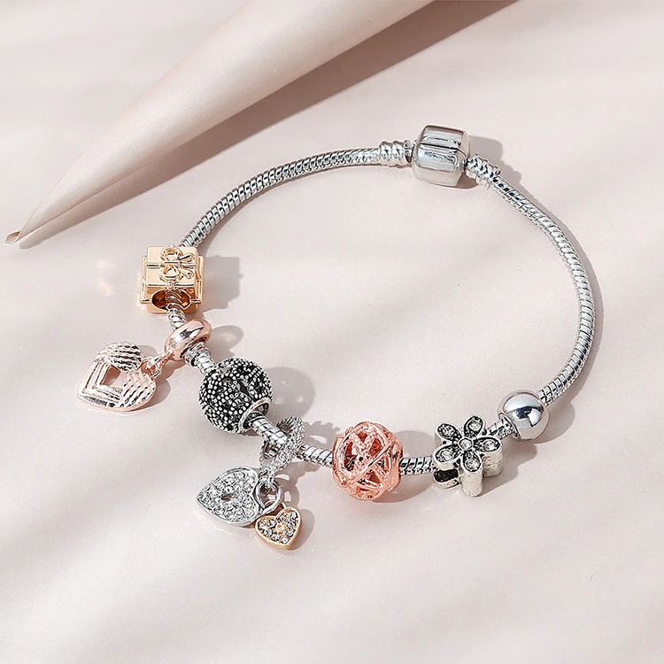 

Best Selling Fashion Silver Plated Geometric Flower Charms Bracelet Rhinestone Crystal Heart Charm Bracelet