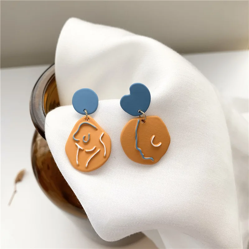 

JUHU New niche design sense contrast color paint art forest girl heart earrings childlike cute earrings orange alloy jewelry