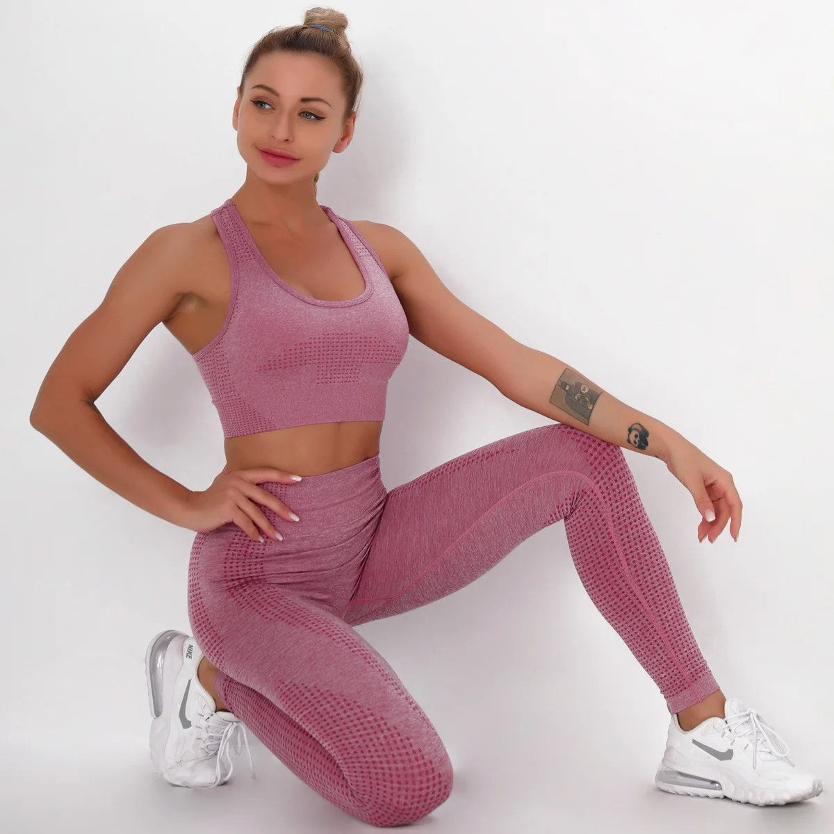 

2021 summer new arrival seamless sport fitness 2 pcs women sports bra and leggings yoga sets for women clothes clothing