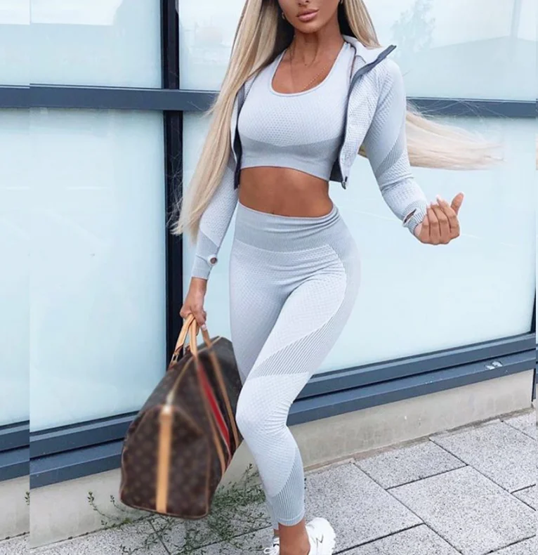 

New zipper women sportswear crop top yoga sets women long sleeves jacket and leggings seamless yoga jacket set
