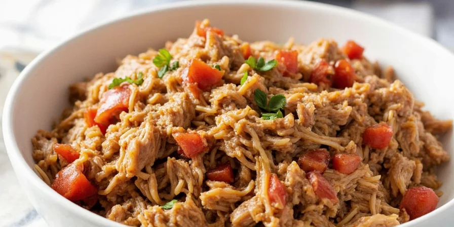 Pulled pork taco with cinnamon-chili seasoning